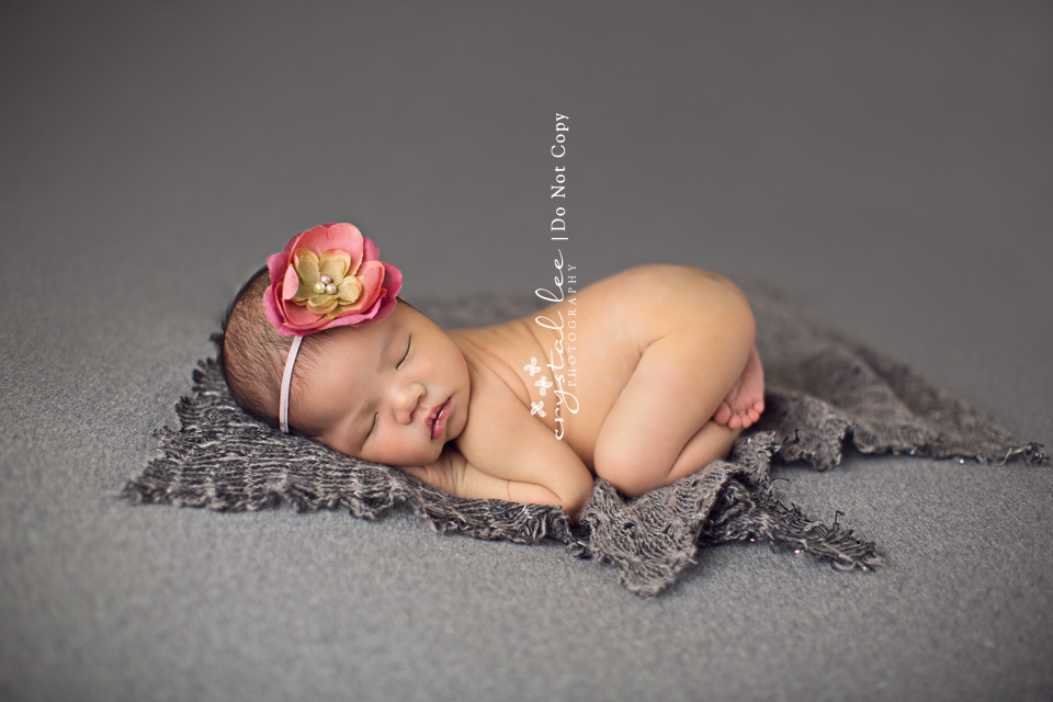 newborn photography community critique photo submitted by Crystal Small - 8 community members set this photo as a favourite image.