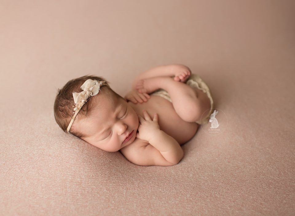 newborn photography community critique photo submitted by Jessica Rogers - 6 community members set this photo as a favourite image.