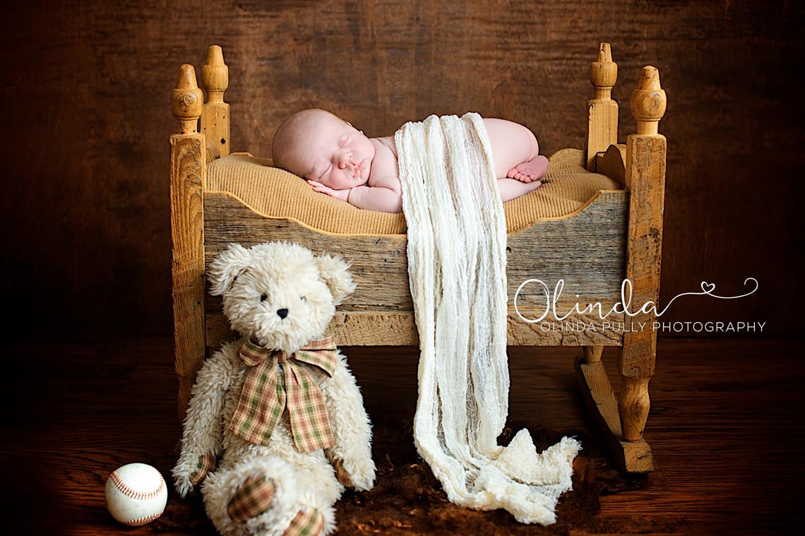 newborn photography community critique photo submitted by Olinda Pully - 2 community members set this photo as a favourite image.