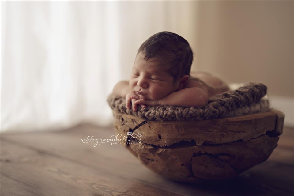 newborn photography community critique photo submitted by Ashley Campbell - 3 community members set this photo as a favourite image.