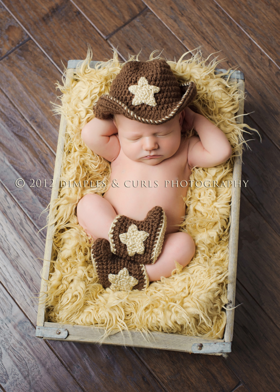 newborn photography community critique photo submitted by Christine Bryk - 4 community members set this photo as a favourite image.