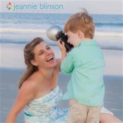 Jeannie Thomson Newborn Photographer - profile picture