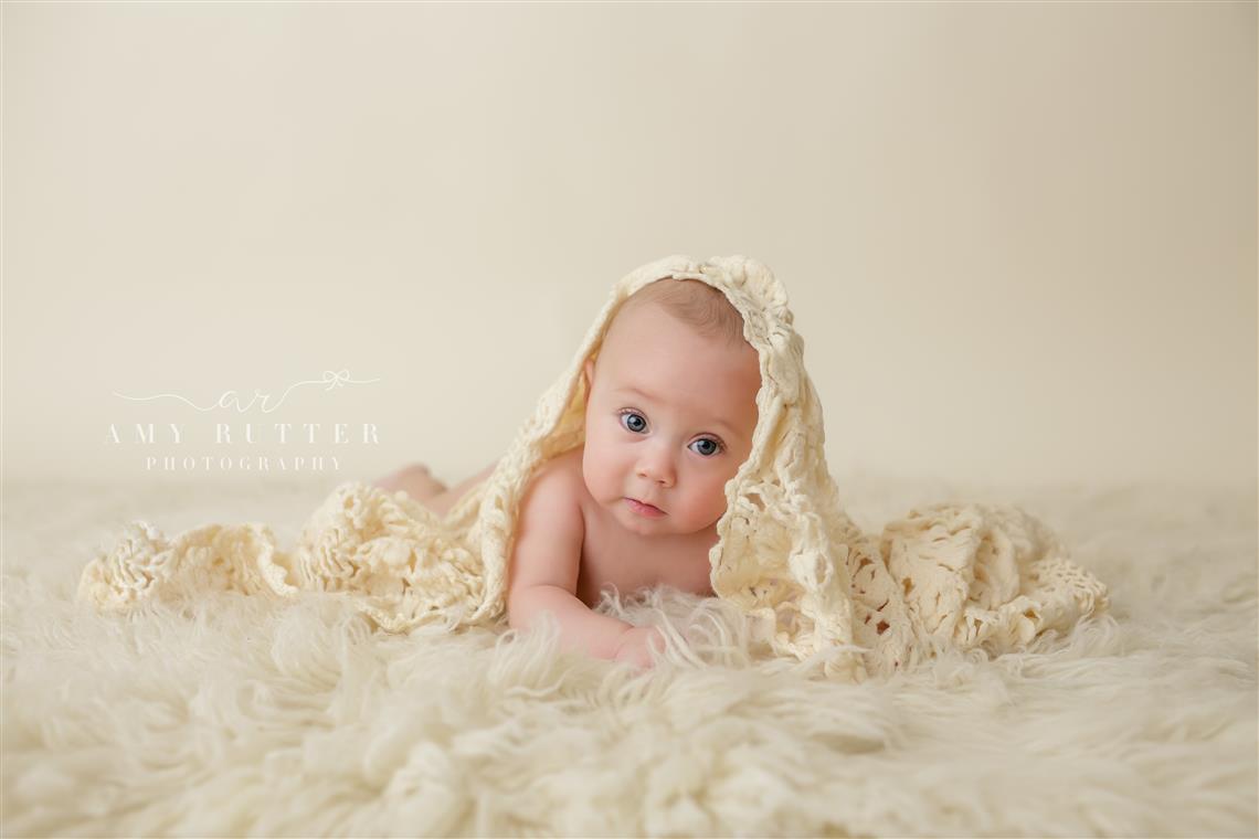 newborn photography community critique photo submitted by Amy Rutter - 2 community members set this photo as a favourite image.