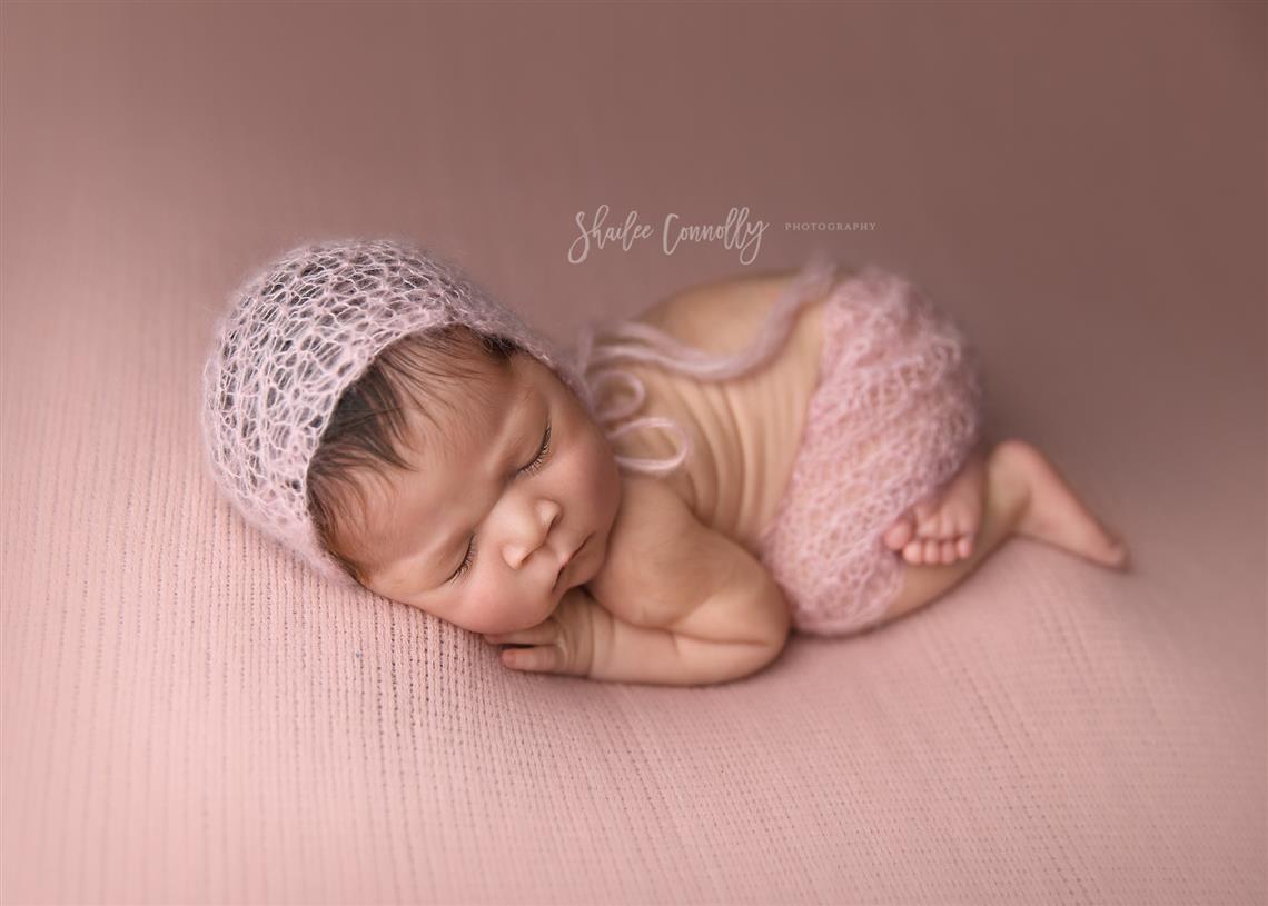 newborn photography community critique photo submitted by Shailee Connolly - 2 community members set this photo as a favourite image.