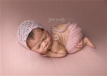 Shailee Connolly newborn photography