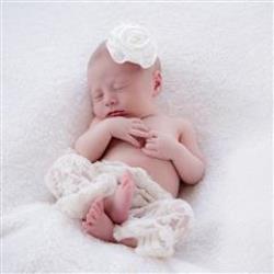 Veronique Krieger Newborn Photographer - profile picture