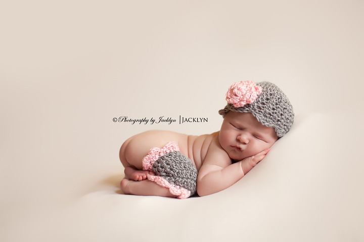 newborn photography community critique photo submitted by Jacklyn Capt - 3 community members set this photo as a favourite image.