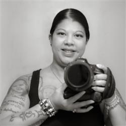 Sandi Graham-McWade Newborn Photographer - profile picture