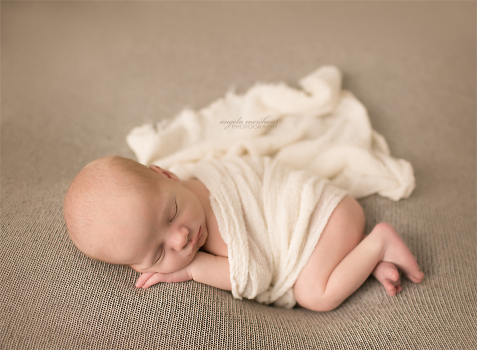 newborn photography community critique photo submitted by Angela Merchant - 3 community members set this photo as a favourite image.