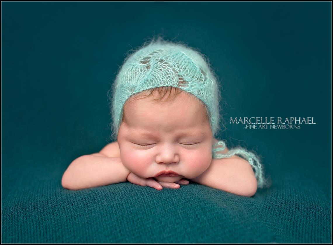newborn photography community critique photo submitted by Marcelle Raphael - 2 community members set this photo as a favourite image.