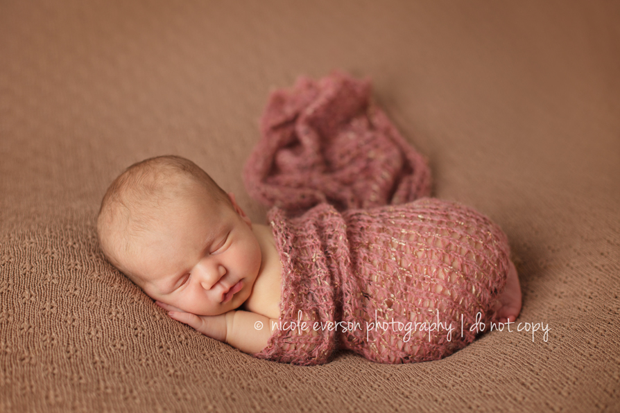 newborn photography community critique photo submitted by Nicole Everson - 6 community members set this photo as a favourite image.