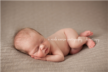 Nicole Everson newborn photography