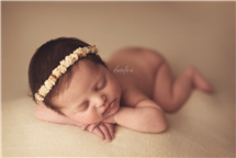 Daniela Ursache newborn photography