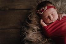 Kelsey Lowrey newborn photography