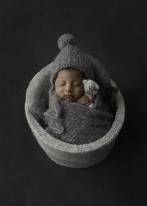 Nicole Calore newborn photography