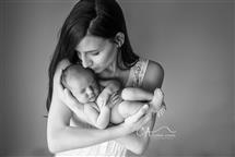 Carrie Adams newborn photography