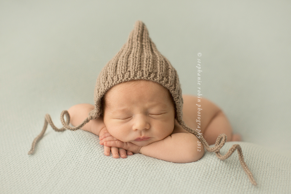 newborn photography community critique photo submitted by Stephanie Buckman - 3 community members set this photo as a favourite image.