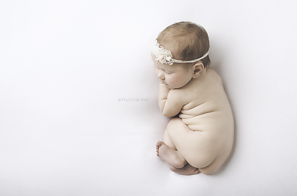 newborn photography community critique photo submitted by Bree Garcia - 2 community members set this photo as a favourite image.