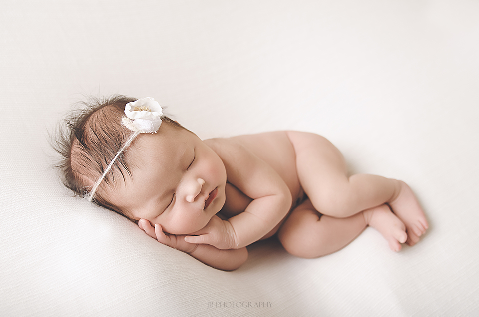 newborn photography community critique photo submitted by Bree Garcia - 3 community members set this photo as a favourite image.