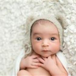 Chaya Tenenbaum Newborn Photographer - profile picture