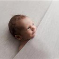Courtney Carnes Newborn Photographer - profile picture