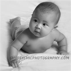chin Lei Newborn Photographer - profile picture