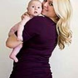 Kelly Greenwalt Newborn Photographer - profile picture