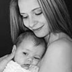 Bonnie Ellison Newborn Photographer - profile picture