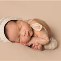 Jenni Swenson Newborn Photographer - profile picture